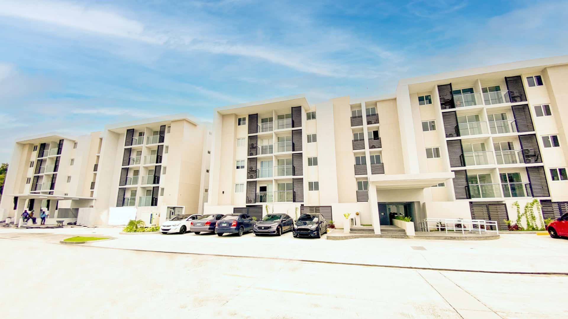 Panamá Viejo Residences apartment on Vía Cincuentenario, with an entrance near the William Kilpatrick Institute, located within the Panamá Viejo Business Center area. - Starting at $159,729
