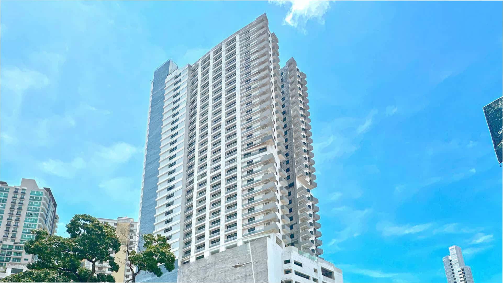 Apartment in Worldwide Plaza Tower 100 in Obarrio, on Vía España, across from Multibank - starting at $150,000